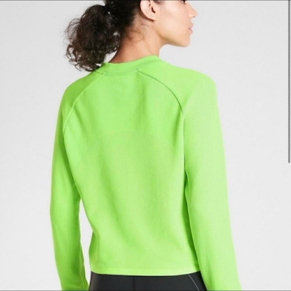 Athleta Turbo Seamless Cropped Crewneck in Neon Green - Size Small - Picture 2 of 7